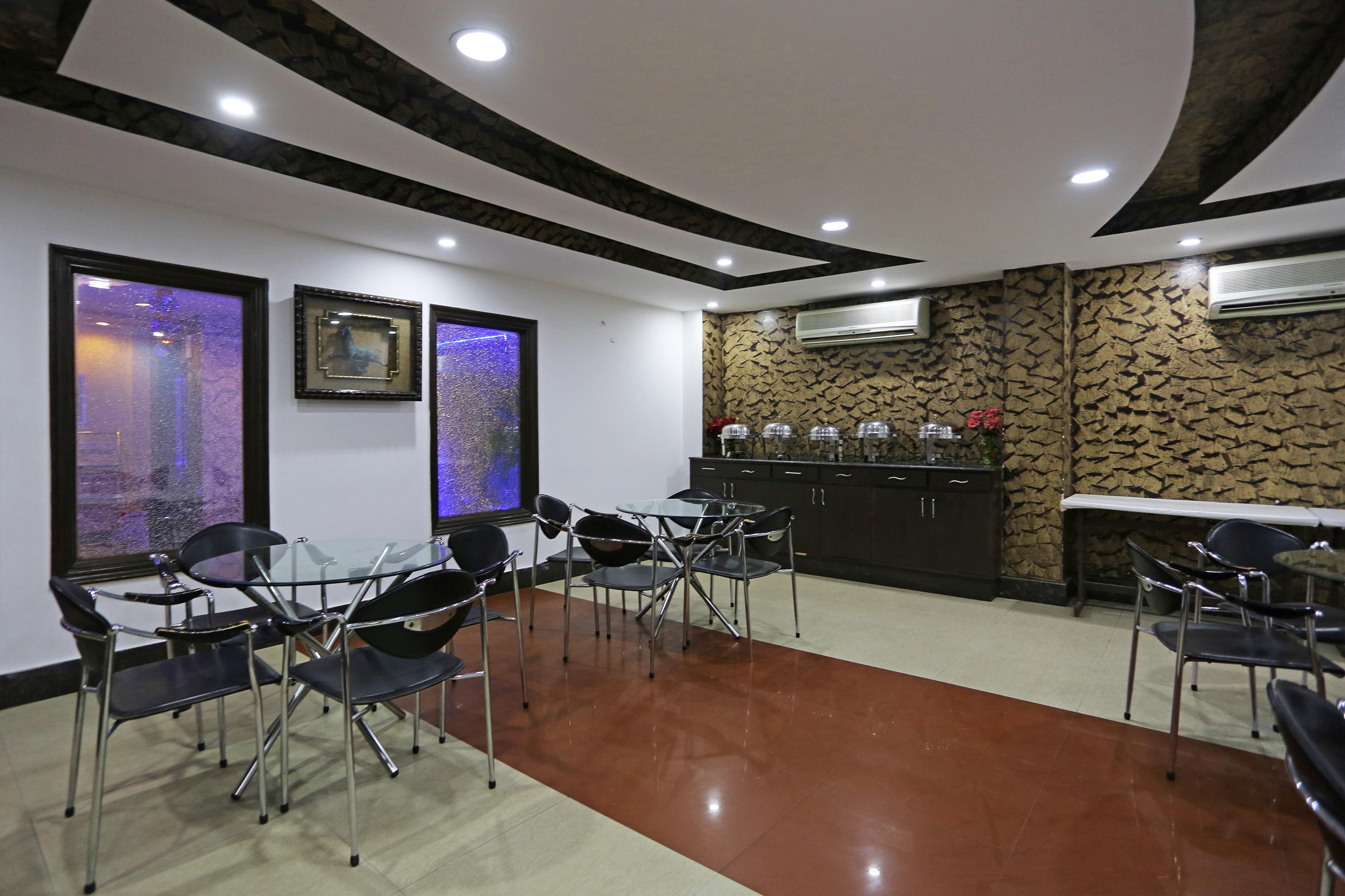 Oyo 337 Hotel Anand Дели Экстерьер фото